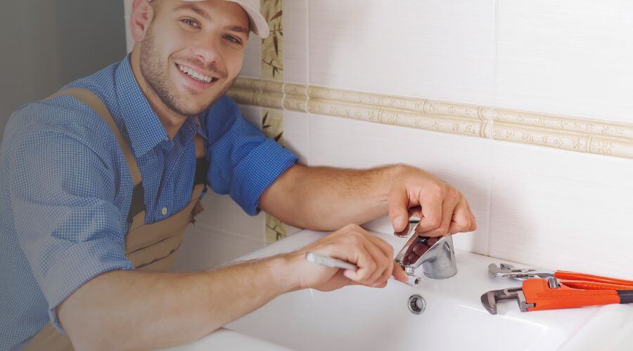 Handle or spout repair in Flint, MI